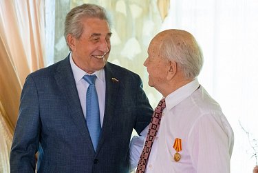 Человек-эпоха, человек-легенда…